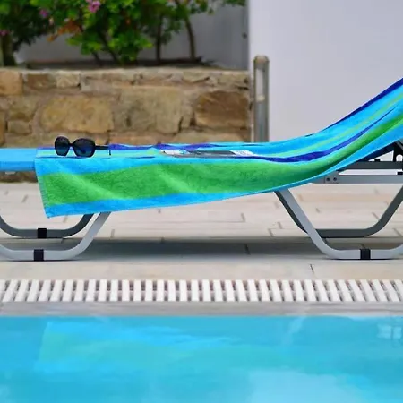 Feriehus Blue Heart Mykonos Up To 10 People Location *